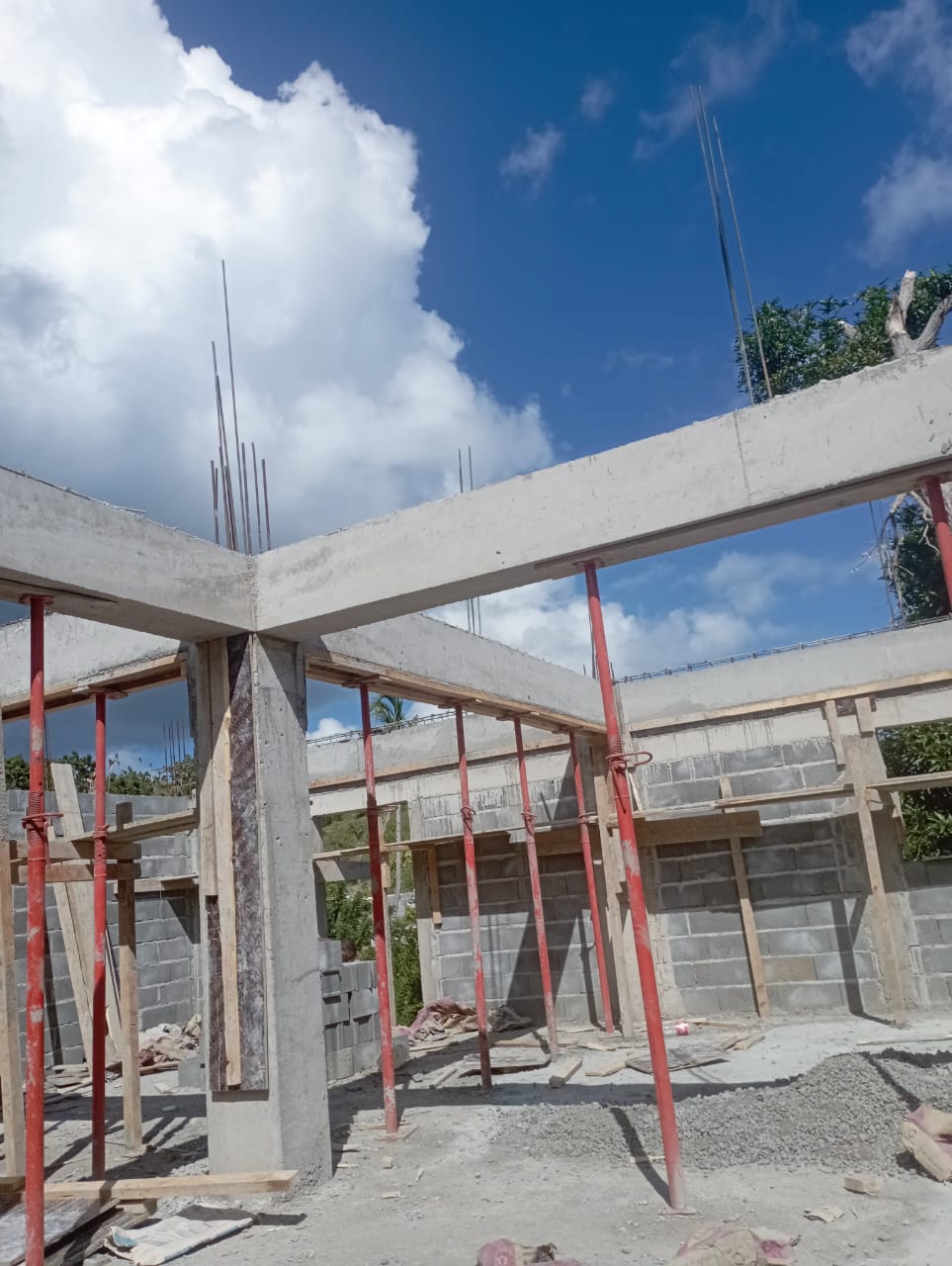Structure beton en cours de realisation